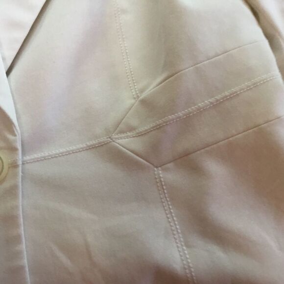 NWOT. Maurice’s Women’s White Blazer Size 11//12. - Picture 8 of 9